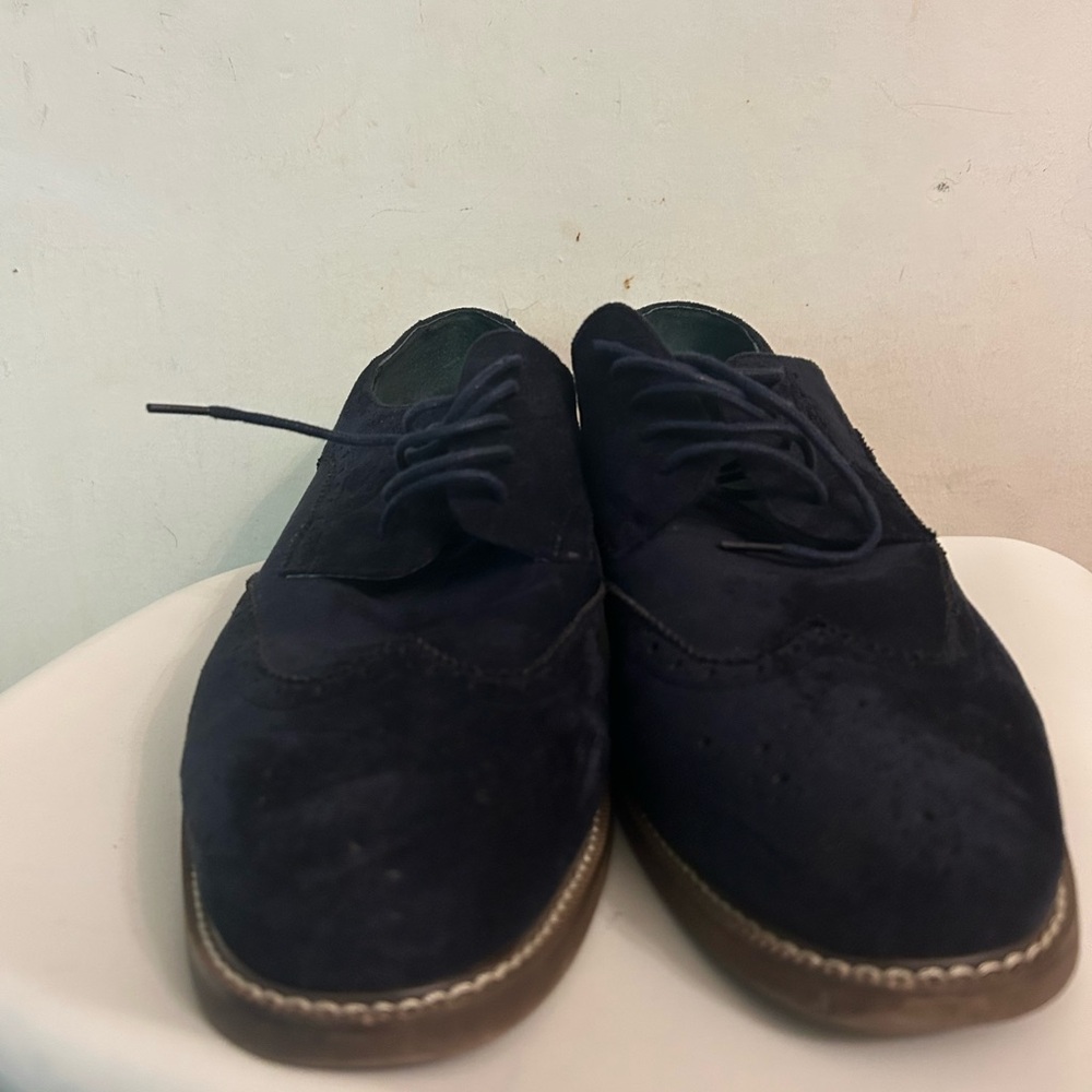 Blue Suede Oxford Shoes with Contrasting Sole